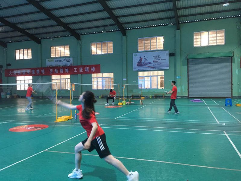 Happy work, healthy life - European standard intelligent badminton fitness activities